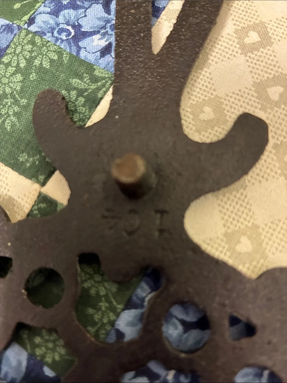 Decorative Black Cast Iron Wall Hook Trivet